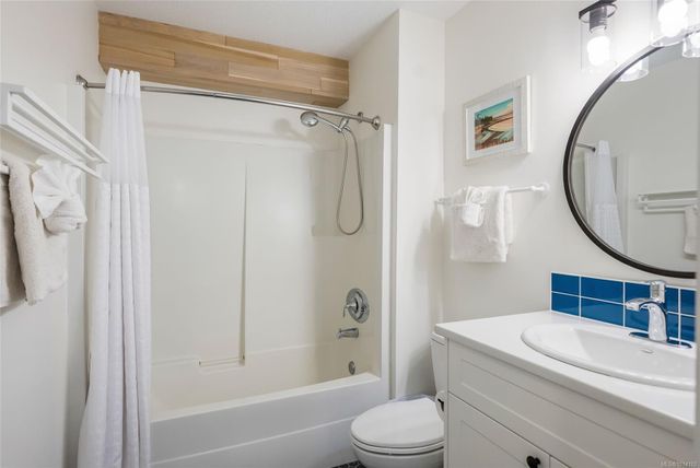 1135-resort-parksville-parksvillequalicum-12 at 17 - 1135 Resort Drive, Parksville, Parksville/Qualicum