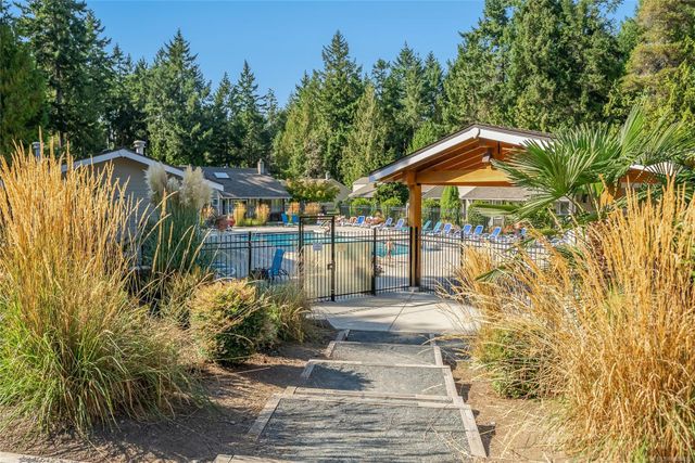 1135-resort-parksville-parksvillequalicum-17 at 17 - 1135 Resort Drive, Parksville, Parksville/Qualicum