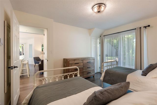 1135-resort-parksville-parksvillequalicum-37 at 17 - 1135 Resort Drive, Parksville, Parksville/Qualicum