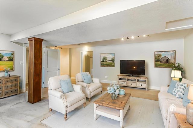 Sitting Area at 1075 Cinnamon Sedge Way, Nanoose, Parksville/Qualicum