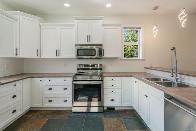 Kitchen Area at 1075 Cinnamon Sedge Way, Nanoose, Parksville/Qualicum Kitchen Area at 1075 Cinnamon Sedge Way, Nanoose, Parksville/Qualicum