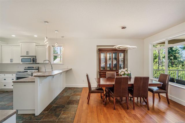 Dining Space at 1075 Cinnamon Sedge Way, Nanoose, Parksville/Qualicum Dining Space at 1075 Cinnamon Sedge Way, Nanoose, Parksville/Qualicum