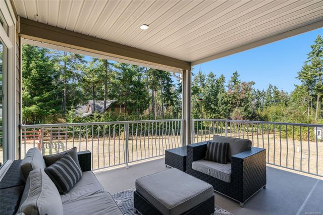 Covered Outdoor Entertaining at 1075 Cinnamon Sedge Way, Nanoose, Parksville/Qualicum Covered Outdoor Entertaining at 1075 Cinnamon Sedge Way, Nanoose, Parksville/Qualicum