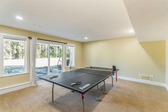 Rec/Games with Table Tennis at 1075 Cinnamon Sedge Way, Nanoose, Parksville/Qualicum Rec/Games with Table Tennis at 1075 Cinnamon Sedge Way, Nanoose, Parksville/Qualicum