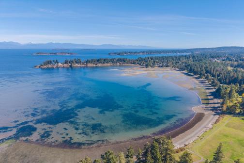 1358 Saturna Drive, Craig Bay (Parksville), Parksville/Qualicum photo number 2