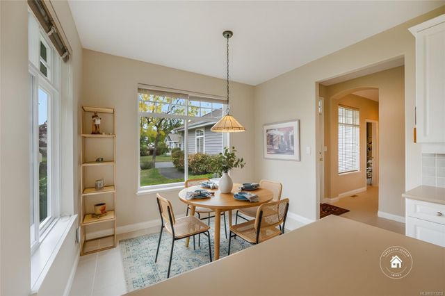 Eating Area at 1358 Saturna Drive, Craig Bay (Parksville), Parksville/Qualicum