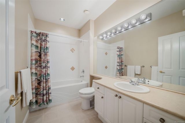 Bathroom at 1358 Saturna Drive, Craig Bay (Parksville), Parksville/Qualicum