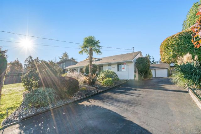 1379-reef-nanoose-parksvillequalicum-01 at 1379 Reef Road, Nanoose, Parksville/Qualicum