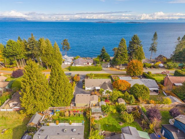 1379-reef-nanoose-parksvillequalicum-02 at 1379 Reef Road, Nanoose, Parksville/Qualicum