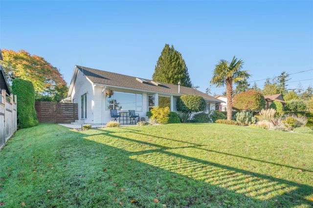 1379-reef-nanoose-parksvillequalicum-46 at 1379 Reef Road, Nanoose, Parksville/Qualicum