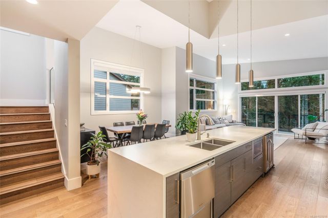 266-crestline-hammond-bay-nanaimo-07 at 266 Crestline Terrace, Hammond Bay, Nanaimo