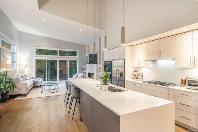 266-crestline-hammond-bay-nanaimo-08 at 266 Crestline Terrace, Hammond Bay, Nanaimo