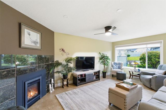 330-dogwood-parksville-parksvillequalicum-04 at 207 - 330 N Dogwood Street, Parksville, Parksville/Qualicum