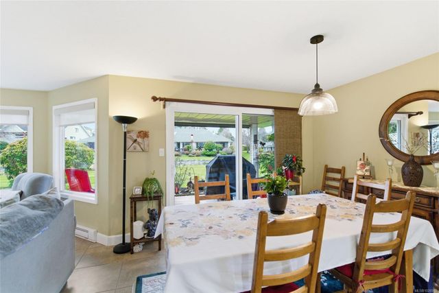 330-dogwood-parksville-parksvillequalicum-09 at 207 - 330 N Dogwood Street, Parksville, Parksville/Qualicum