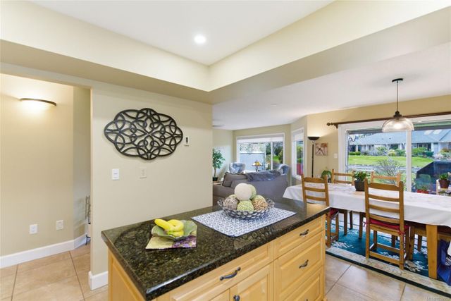 330-dogwood-parksville-parksvillequalicum-28 at 207 - 330 N Dogwood Street, Parksville, Parksville/Qualicum