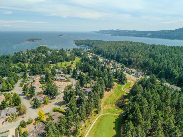 2385-evanshire-fairwinds-parksvillequalicum-02 at 2385 Evanshire Crescent, Fairwinds, Parksville/Qualicum