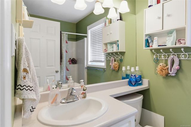 571-bradley-central-nanaimo-nanaimo-16 at 9 - 571 Bradley Street, Central Nanaimo, Nanaimo