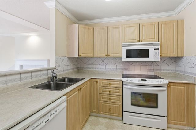 335-hirst-parksville-parksvillequalicum-30 at 106 - 335 Hirst Road, Parksville, Parksville/Qualicum