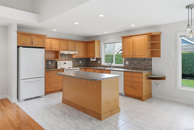 2470-andover-fairwinds-parksvillequalicum-09 at 2470 Andover Road, Fairwinds, Parksville/Qualicum