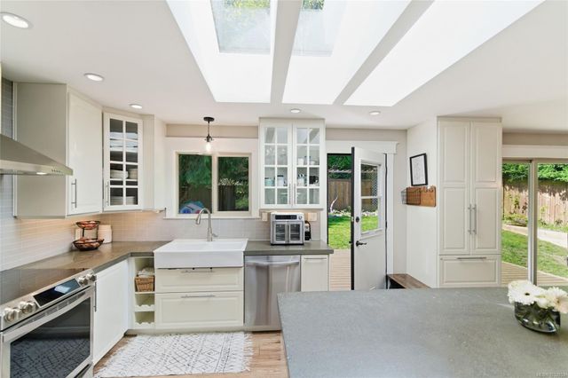 1905-sea-lion-nanoose-parksvillequalicum-22 at 1905 Sea Lion Crescent, Nanoose, Parksville/Qualicum