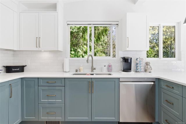 1805-deerborne-departure-bay-nanaimo-06 at 1805 Deerborne Place, Departure Bay, Nanaimo