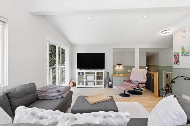 1805-deerborne-departure-bay-nanaimo-09 at 1805 Deerborne Place, Departure Bay, Nanaimo