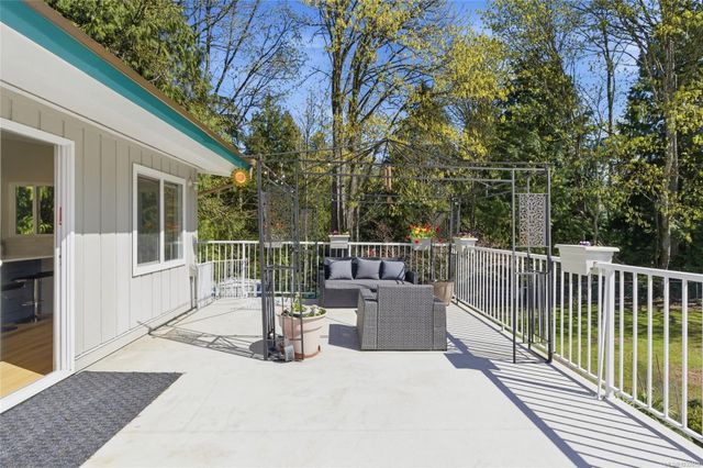 1805-deerborne-departure-bay-nanaimo-11 at 1805 Deerborne Place, Departure Bay, Nanaimo