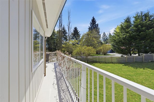 1805-deerborne-departure-bay-nanaimo-44 at 1805 Deerborne Place, Departure Bay, Nanaimo