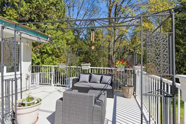 1805-deerborne-departure-bay-nanaimo-46 at 1805 Deerborne Place, Departure Bay, Nanaimo