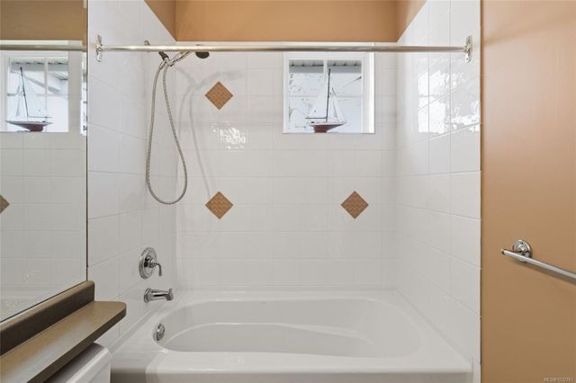 1354-saturna-parksville-parksvillequalicum-31 at 1354 Saturna Drive, Craig Bay (Parksville), Parksville/Qualicum