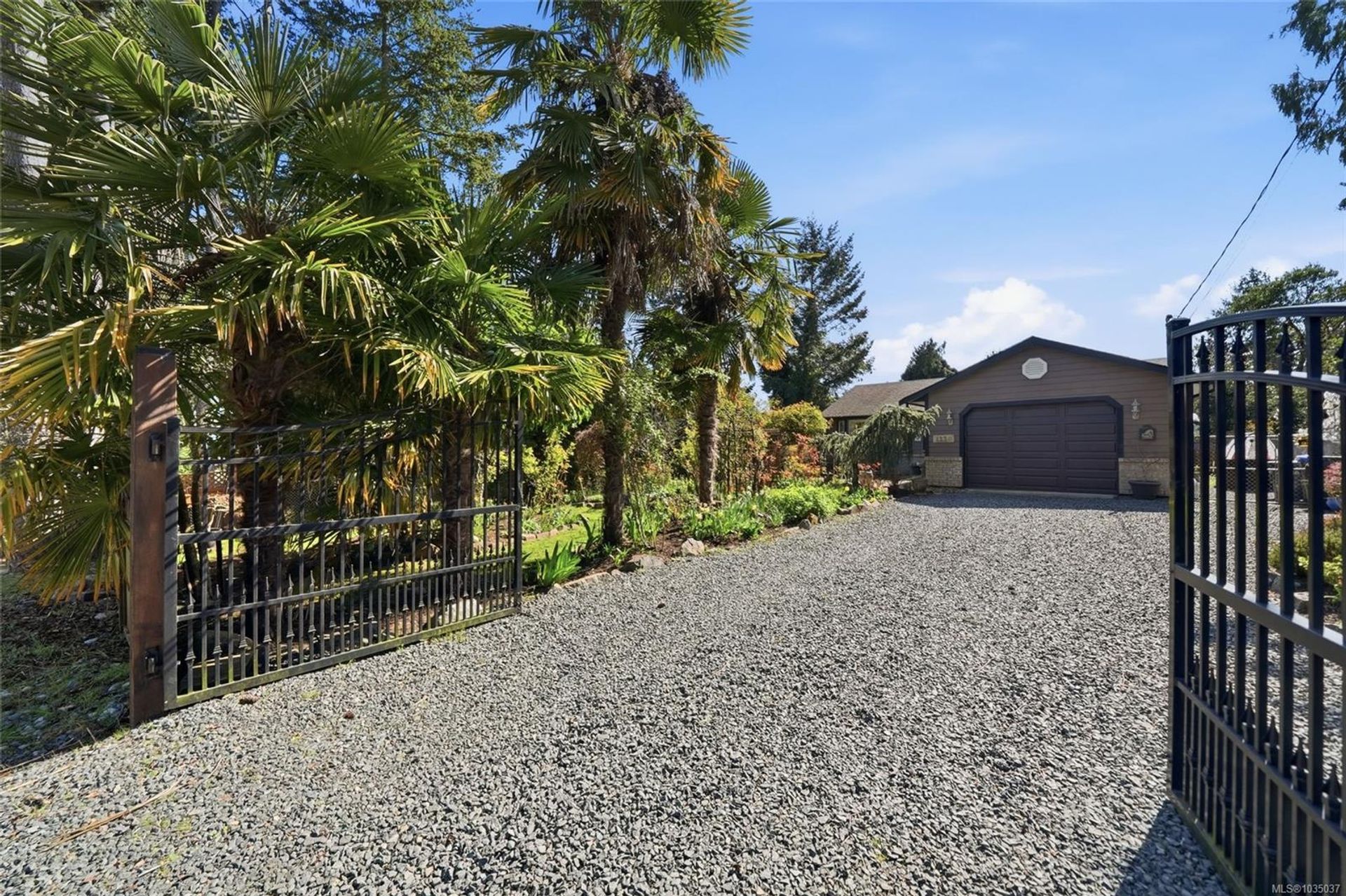 1220 Marina Way, Nanoose, Parksville/Qualicum photo number 1