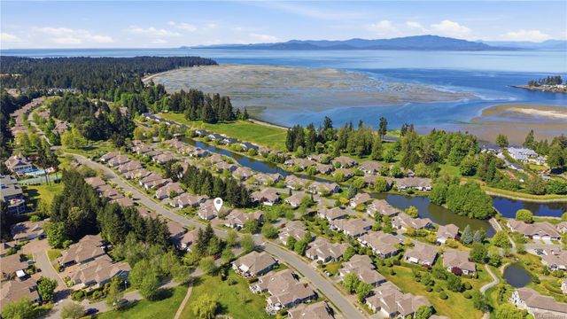 1369-gabriola-parksville-parksvillequalicum-02 at 1369 Gabriola Drive, Craig Bay (Parksville), Parksville/Qualicum