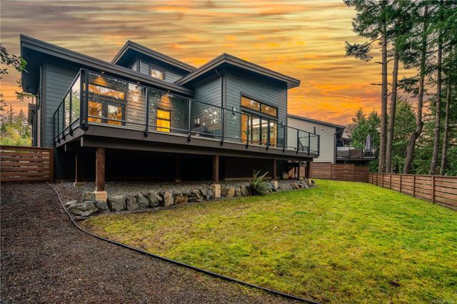 266-crestline-hammond-bay-nanaimo-06 at 266 Crestline Terrace, Hammond Bay, Nanaimo