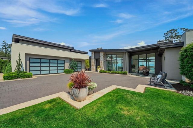 1730-oak-leaf-nanoose-parksvillequalicum-01 at 1730 Oak Leaf Drive, Nanoose, Parksville/Qualicum