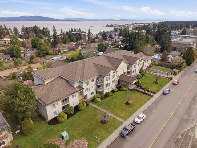 335-hirst-parksville-parksvillequalicum-01 at #106 - 335 W Hirst Avenue, Parksville, Parksville/Qualicum