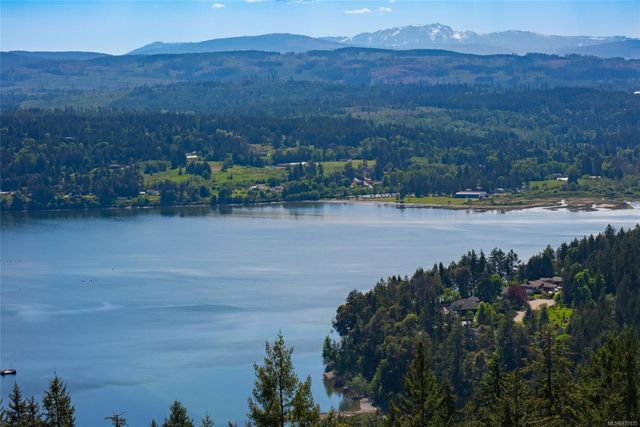 2400-chain-way-75010-38-03 at 2400 Chain Way, Nanoose, Parksville/Qualicum