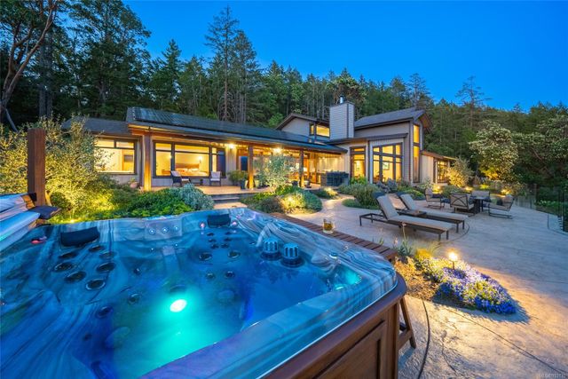 2400-chain-way-75010-38-04 at 2400 Chain Way, Nanoose, Parksville/Qualicum