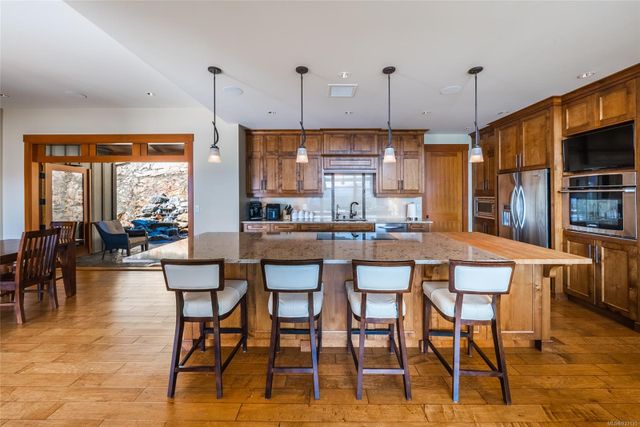 2400-chain-way-75010-38-08 at 2400 Chain Way, Nanoose, Parksville/Qualicum