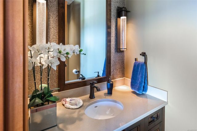 2400-chain-way-75010-38-17 at 2400 Chain Way, Nanoose, Parksville/Qualicum