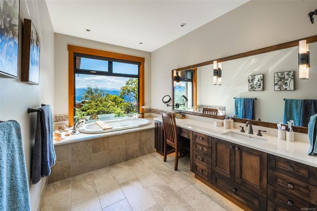 2400-chain-way-75010-38-19 at 2400 Chain Way, Nanoose, Parksville/Qualicum