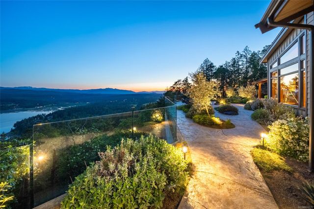 2400-chain-way-75010-38-23 at 2400 Chain Way, Nanoose, Parksville/Qualicum