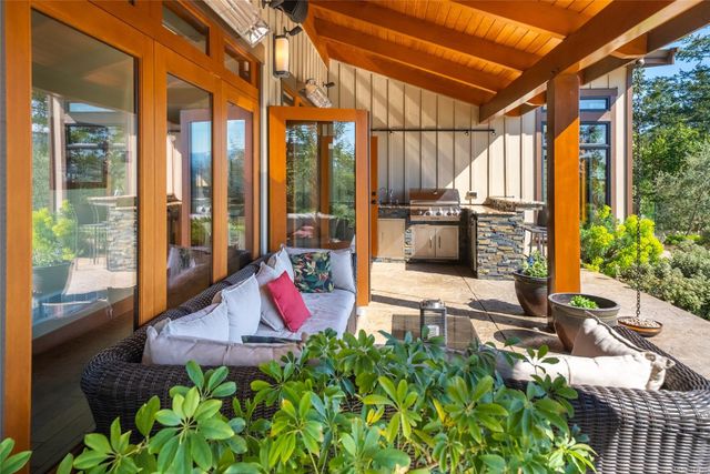 2400-chain-way-75010-38-27 at 2400 Chain Way, Nanoose, Parksville/Qualicum