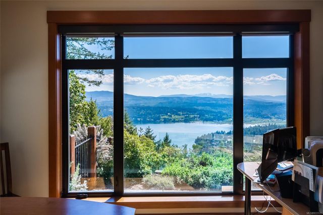 2400-chain-way-75010-38-29 at 2400 Chain Way, Nanoose, Parksville/Qualicum