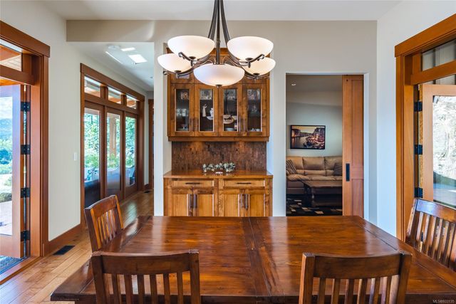 2400-chain-way-75010-38-34 at 2400 Chain Way, Nanoose, Parksville/Qualicum