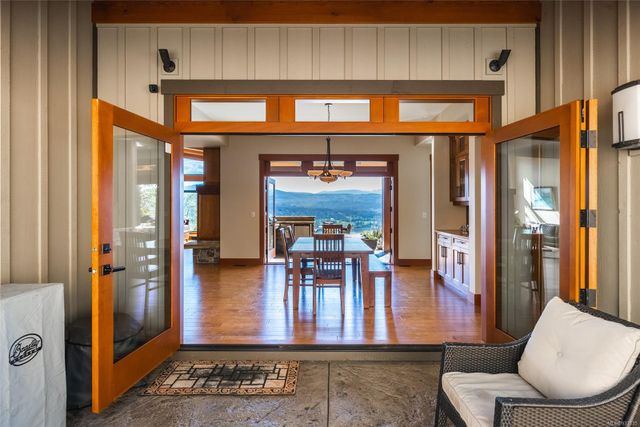 2400-chain-way-75010-38-61 at 2400 Chain Way, Nanoose, Parksville/Qualicum