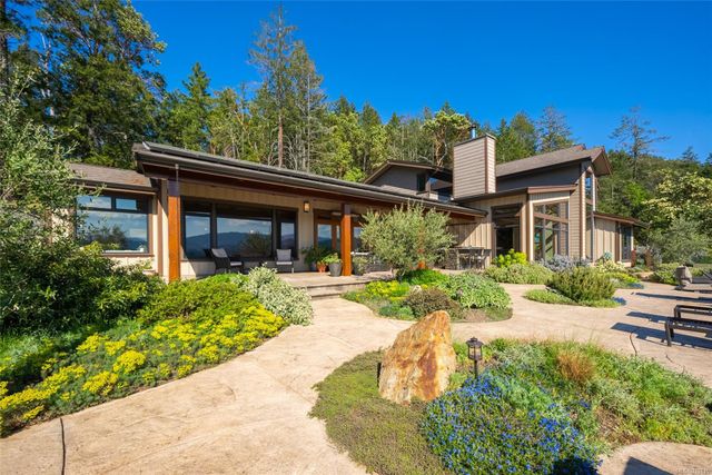 2400-chain-way-75010-38-67 at 2400 Chain Way, Nanoose, Parksville/Qualicum