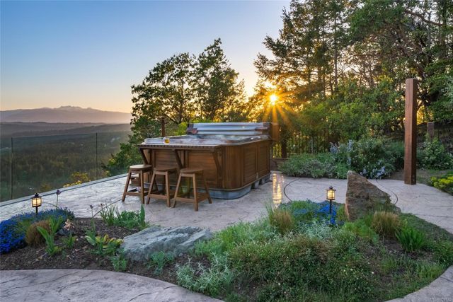 2400-chain-way-75010-38-77 at 2400 Chain Way, Nanoose, Parksville/Qualicum