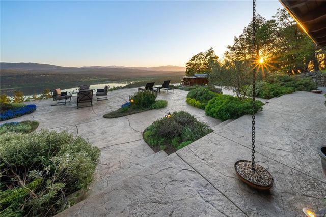 2400-chain-way-75010-38-82 at 2400 Chain Way, Nanoose, Parksville/Qualicum