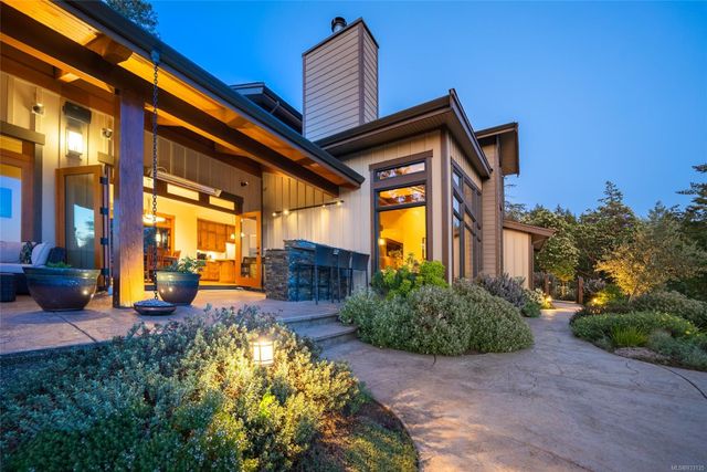 2400-chain-way-75010-38-88 at 2400 Chain Way, Nanoose, Parksville/Qualicum