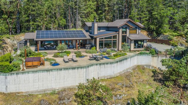 2400-chain-way-75010-38-92 at 2400 Chain Way, Nanoose, Parksville/Qualicum